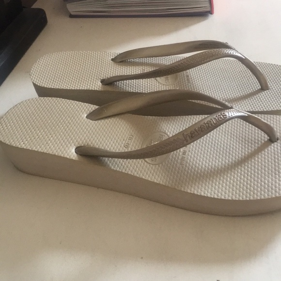 Flip flops - Picture 3 of 3